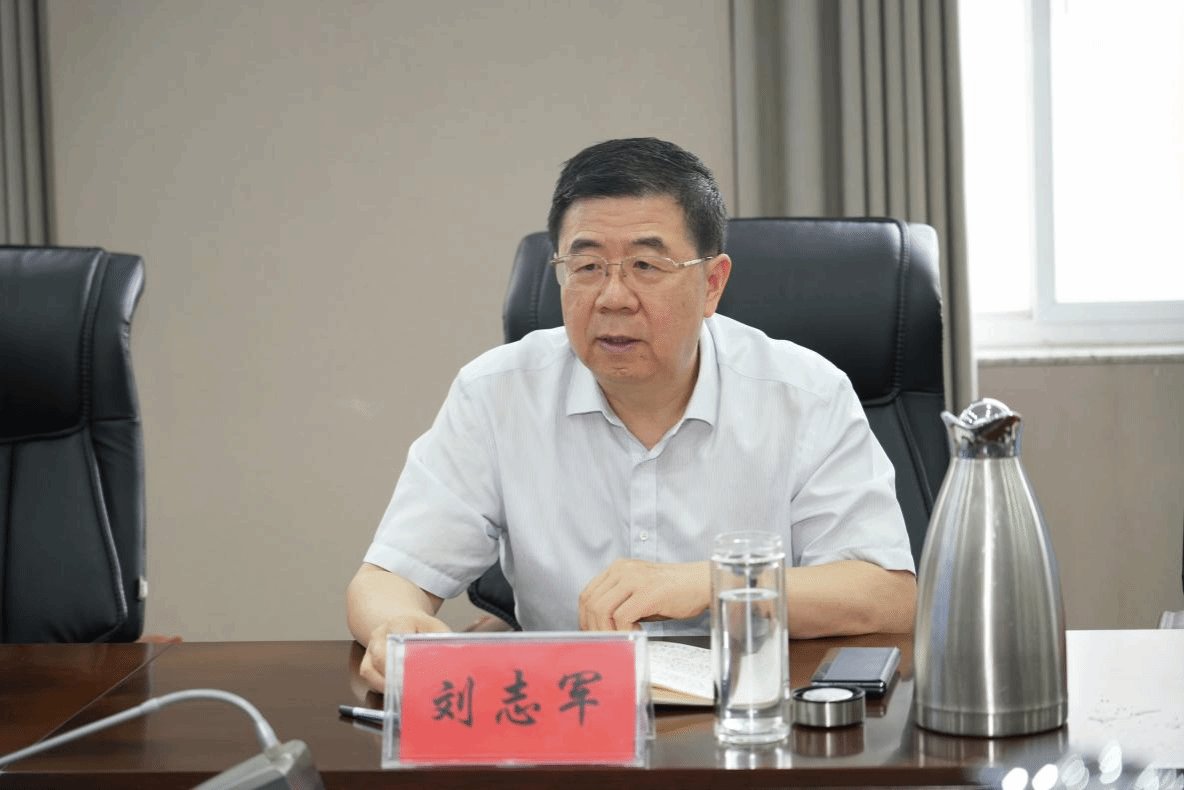 校桃子小姐催眠时间到了下载桃子汉化组